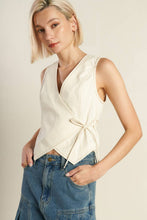 Load image into Gallery viewer, WATCHING THE WIND WOVEN VEST
