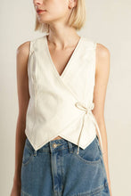 Load image into Gallery viewer, WATCHING THE WIND WOVEN VEST
