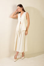 Load image into Gallery viewer, FLEETING FAUNA WOVEN VEST
