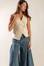 Load image into Gallery viewer, UNDENIABLE GROWTH WOVEN VEST
