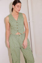 Load image into Gallery viewer, DRIFTING CURRENTS OLIVE WOVEN VEST
