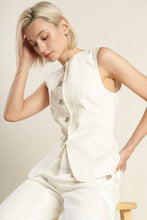 Load image into Gallery viewer, DELICATE HUE WOVEN VEST
