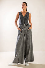 Load image into Gallery viewer, EXPLORING THE CITY DENIM VEST
