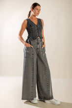 Load image into Gallery viewer, EXPLORING THE CITY DENIM VEST
