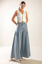 Load image into Gallery viewer, THE LILY&#39;S SECRET DENIM VEST
