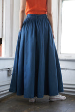 Load image into Gallery viewer, NEVER HOLDING BACK DENIM MIDI SKIRT
