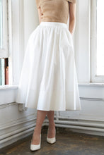 Load image into Gallery viewer, HOLDING ON TIGHT POPLIN MIDI SKIRT
