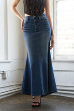 Load image into Gallery viewer, WHISPERING WINDS DENIM MIDI SKIRT
