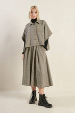 Load image into Gallery viewer, MOODY ALLURE WOVEN MIDI SKIRT
