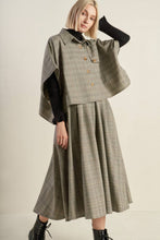 Load image into Gallery viewer, MOODY ALLURE WOVEN MIDI SKIRT
