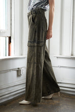 Load image into Gallery viewer, CAN'T BLAME ME GARGO DENIM PANTS
