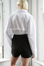 Load image into Gallery viewer, SMALL TOWN ROOTS WOVEN SKORT
