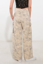Load image into Gallery viewer, IN THE SPOTLIGHT WOVEN PANTS
