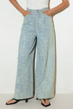 Load image into Gallery viewer, AIRY ROMANCE WIDE LEG DENIM PANTS
