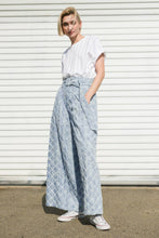 Load image into Gallery viewer, UNFOLDING CHAPTER DENIM PANTS
