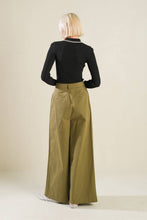 Load image into Gallery viewer, HIDDEN REFLECTIONS WOVEN PANTS
