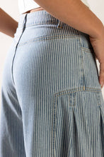 Load image into Gallery viewer, ROOFTOP ROMANCE DENIM PANTS
