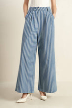 Load image into Gallery viewer, FRAMES OF BLISS WOVEN PANTS
