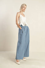 Load image into Gallery viewer, FRAMES OF BLISS WOVEN PANTS
