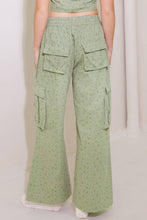 Load image into Gallery viewer, DRIFTING CURRENTS OLIVE WOVEN PANTS
