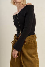 Load image into Gallery viewer, CHANGE OF PACE SWEATER TOP
