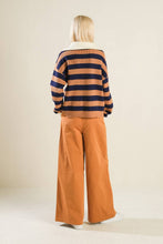 Load image into Gallery viewer, A PASSIONATE HEART SWEATER TOP
