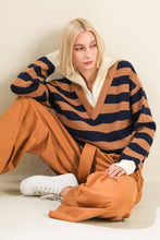 Load image into Gallery viewer, A PASSIONATE HEART SWEATER TOP
