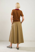 Load image into Gallery viewer, LOOK UP TO YOU SWEATER TOP
