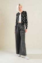Load image into Gallery viewer, FINER THINGS SWEATER CARDIGAN

