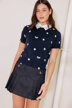 Load image into Gallery viewer, SIDEWALK CAFÉ NAVY SWEATER KNIT TOP
