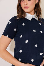 Load image into Gallery viewer, SIDEWALK CAFÉ NAVY SWEATER KNIT TOP
