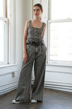 Load image into Gallery viewer, STUNNING GLORY DENIM VEST
