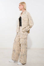 Load image into Gallery viewer, IN THE SPOTLIGHT WOVEN TOP
