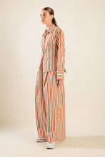 Load image into Gallery viewer, PIECES OF MY HEART WOVEN TOP

