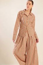 Load image into Gallery viewer, PIECES OF MY HEART WOVEN TOP
