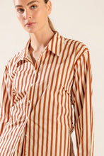 Load image into Gallery viewer, PIECES OF MY HEART WOVEN TOP
