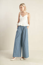 Load image into Gallery viewer, IT&#39;S PERFECT TIMING WOVEN CAMI TOP
