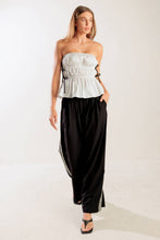 Load image into Gallery viewer, IN THIS MOMENTS WHITE TOP
