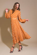 Load image into Gallery viewer, MOMENT MAKER WOVEN MIDI DRESS
