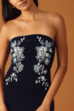 Load image into Gallery viewer, THREADS OF DESTINY VELVET MAXI DRESS
