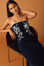 Load image into Gallery viewer, THREADS OF DESTINY VELVET MAXI DRESS
