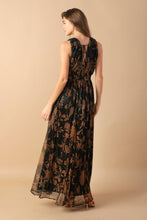 Load image into Gallery viewer, EVERYDAY HUSTLE WOVEN PLEATED MAXI DRESS
