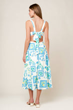 Load image into Gallery viewer, ON THE MOVE BLUE WOVEN MIDI DRESS
