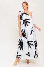 Load image into Gallery viewer, SUNSET SERENADE WOVEN MAXI DRESS
