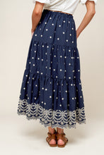 Load image into Gallery viewer, BEBE ALERT NAVY WOVEN MIDI SKIRT

