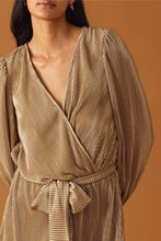Load image into Gallery viewer, MOMENTS OF CLARITY WOVEN JUMPSUIT

