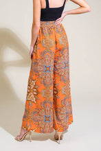Load image into Gallery viewer, COUNTRYSIDE CHARM WOVEN PANTS
