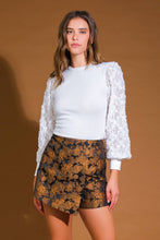 Load image into Gallery viewer, IN THE CHORUS WOVEN SKORT
