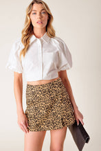 Load image into Gallery viewer, CHASING JOY TAUPE WOVEN SKORT
