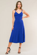 Load image into Gallery viewer, BREEZY WALKS KNIT MIDI DRESS
